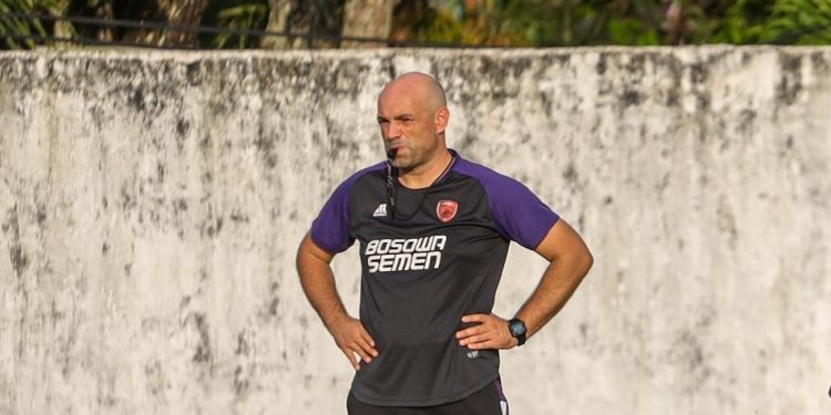 PSM Makassar Konfirmasi Bernardo Tavares Akan Tetap, Rumor Transfer Tidak Benar