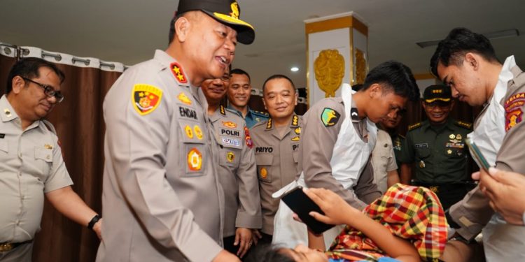 Ratusan Warga Ikut Pemeriksaan Kesehatan Gratis Polda Kaltim Sambut HUT ke-79 Bhayangkara