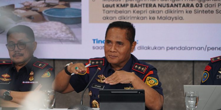 Kapal Asing Filipina Ditangkap KKP dan Penyelundupan Telur Penyu Digagalkan