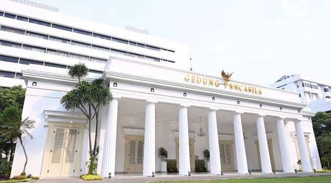 Diplomasi Kemlu RI Memungkinkan Selebgram AP Kembali dari Penahanan Myanmar
