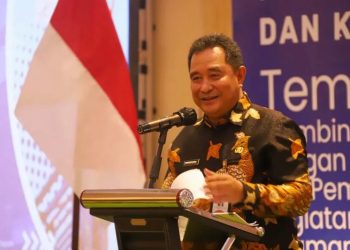 Kemendagri Ajak Daerah Evaluasi Ormas Premanisme, Negara Rugi Rp900 Triliun