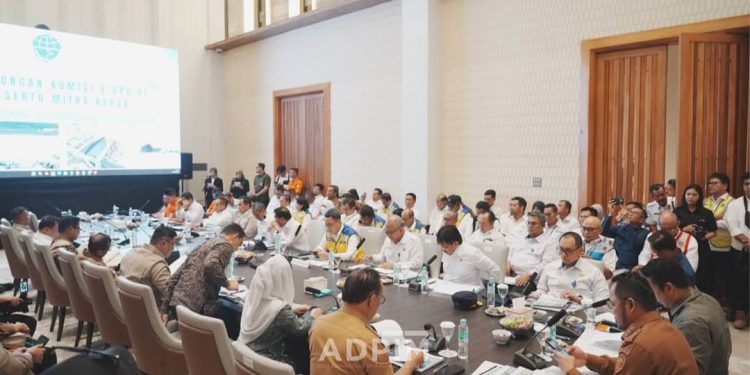 Jalan di Long Apari dan Long Pahangai Rusak Parah, Kerbau Sulit Lewat Menurut Gubernur Kaltim