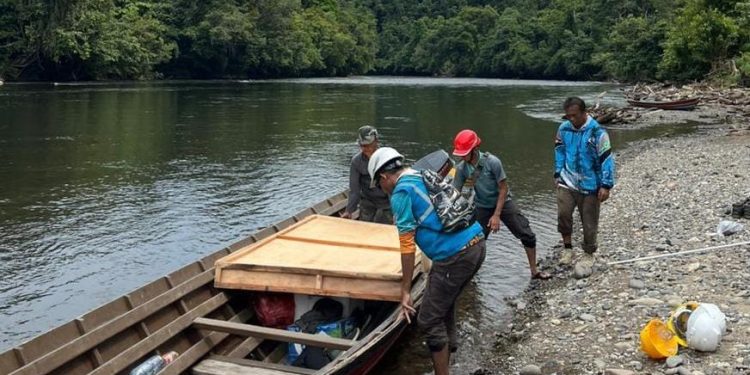 Listrik Ramah Lingkungan untuk Sekolah di Ujung Mahakam Ulu
