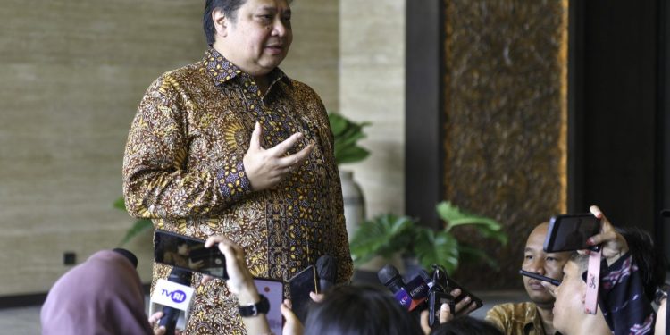 Tarif Impor 32 Persen untuk Produk Indonesia, Airlangga Hartarto Terbang ke Washington