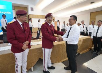 Seragam Sekolah Rakyat Diperkenalkan, Jas Merah Maroon Sebagai Identitas Baru