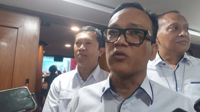 KPK Tangkap Wamenaker Immanuel Ebenezer, Istana dan DPR Bereaksi