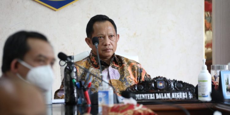 Kepala Daerah Harus Gunakan Kewenangan untuk Kepentingan Rakyat Menurut Tito Karnavian