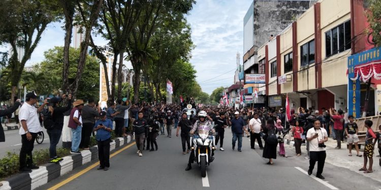 Ratusan Massa di Balikpapan Aksi Menuju Kantor DPRD dan Wali Kota