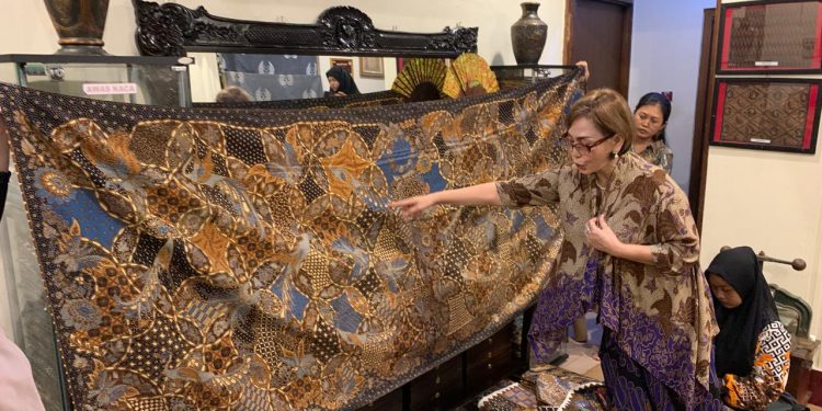 Capacity Building 2025, BI Balikpapan Ajak Media Kunjungi Batik Walang Kekek