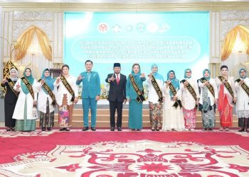 Dikukuhkan sebagai Bunda Literasi Kaltim Nyalakan Obor Pengetahuan di Benua Etam