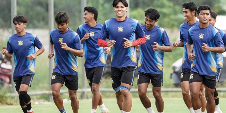 Lini Belakang Persiba Balikpapan Lemah Jadi Pekerjaan Rumah Nasuha Jelang Laga Melawan Persela Lamongan