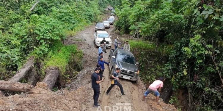 Jalur Sotek Bongan Sepanjang 105 Km Tembus, Hemat Waktu dan Biaya Hingga 80 Persen