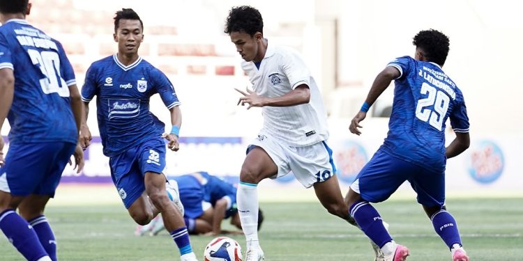 Evaluasi Putaran Pertama Persiba Balikpapan, Lini Belakang Lemah Kebobolan 20 Gol