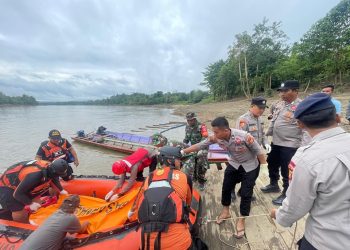 Empat Korban Kapal Damai Borneo Lestari di Sungai Mahakam Dievakuasi