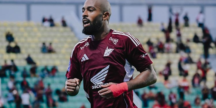 Striker PSM Makassar Alex Gomes Yakin Hadapi Tuan Rumah Persis Solo