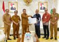 Gubernur Kaltim Dapat TPAKD Award 2025 untuk Inklusi Keuangan dan Pemberdayaan UMKM