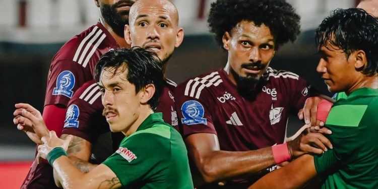 PSM Makassar Tahan Imbang Persebaya Surabaya 1-1