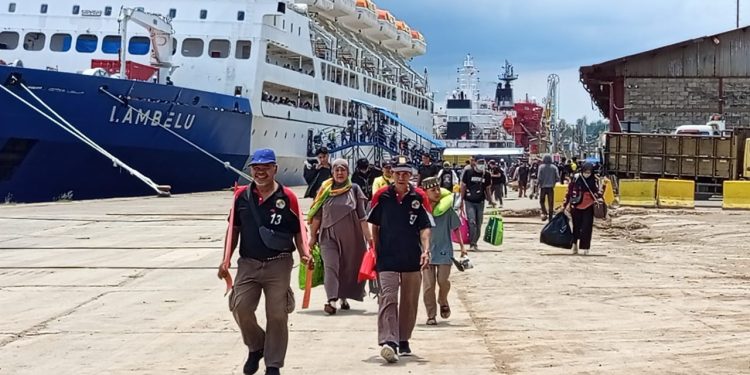 Jelang Nataru, DPR Minta Pemerintah Fokuskan Transportasi Sungai di Kalimantan