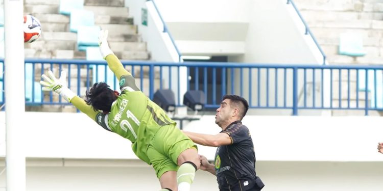 Hasil Persela Barito Putera Skor 0-0 Fabiano Beltrame Terima Kartu Merah Menit Akhir