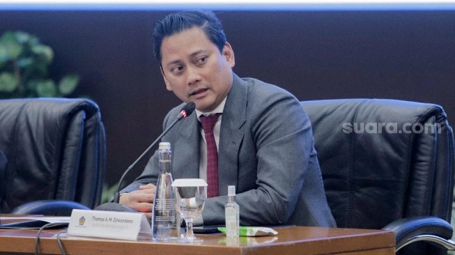 DPR Menetapkan Thomas Djiwandono Sebagai Deputi Gubernur Bank Indonesia
