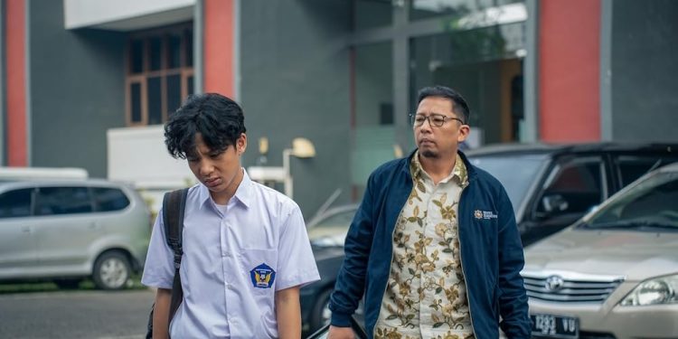 Film Baru Gina S. Noer ‘Aku Sebelum Aku’ Angkat Kisah Relasi Komplek Ayah dan Anak