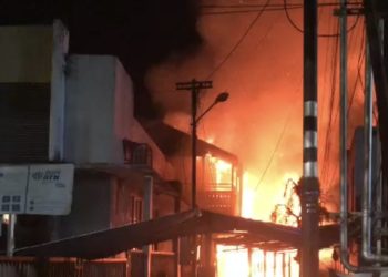 Rumah Kosong di RT 20 Gunung Sari Ulu Balikpapan Terbakar Diduga Korsleting Listrik